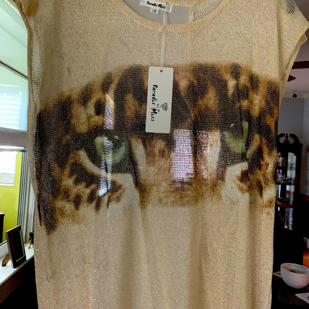 Woman's short sleeve top